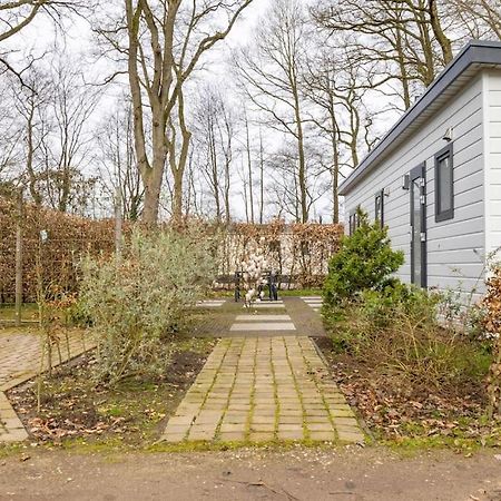 Gezellig Modern Chalet Midden Op De Veluwe Epe Bagian luar foto