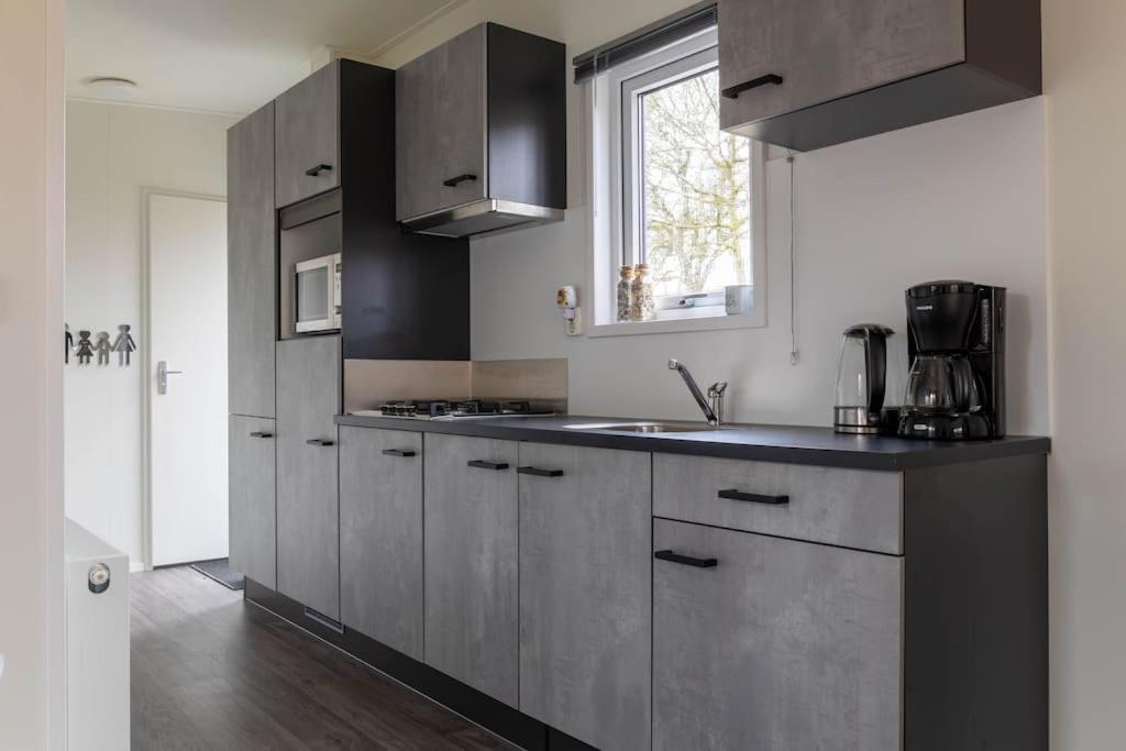 Gezellig Modern Chalet Midden Op De Veluwe Epe Bagian luar foto