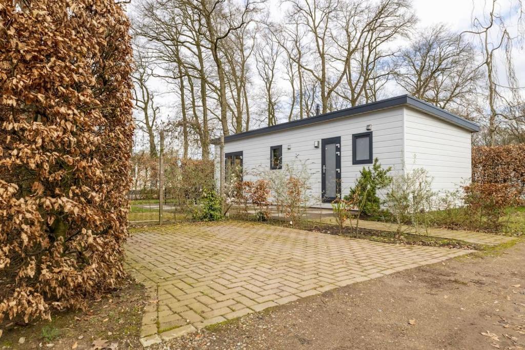 Gezellig Modern Chalet Midden Op De Veluwe Epe Bagian luar foto